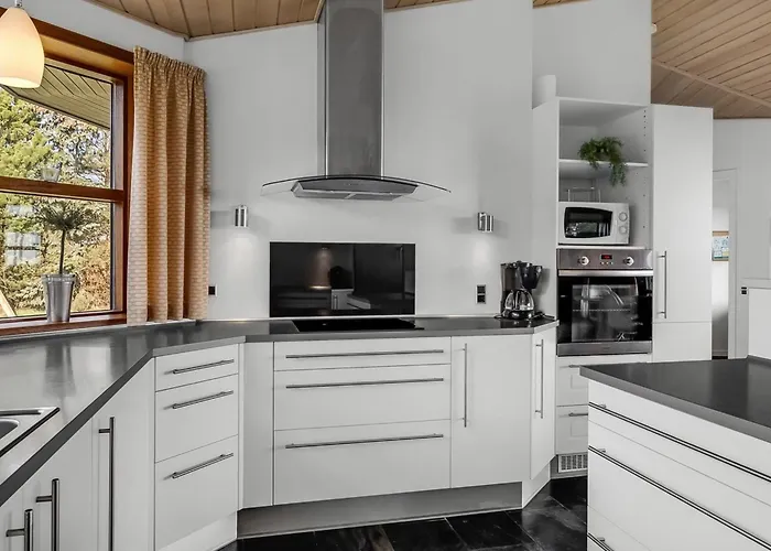 Amundi - 3-8km From The Sea By Interhome Tatil Evi *